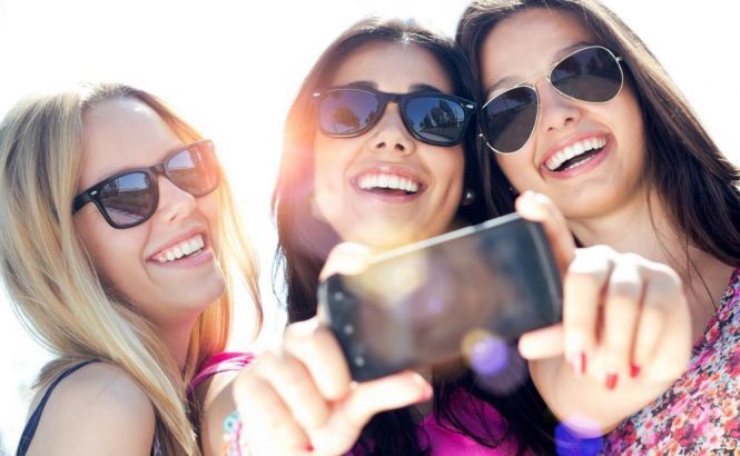 5 Powerful Apps for Selfie Addicts