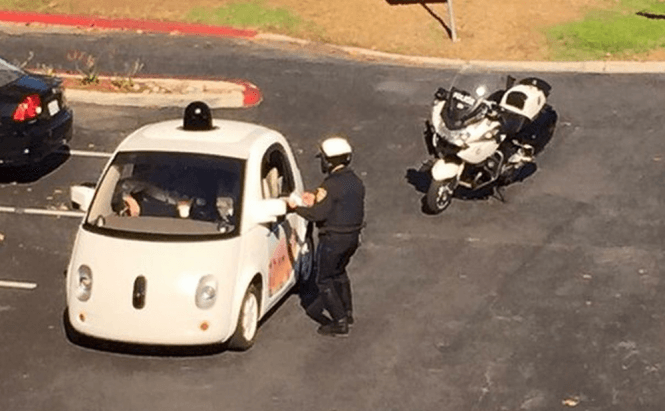 Google's self-driving cars too slow for the police