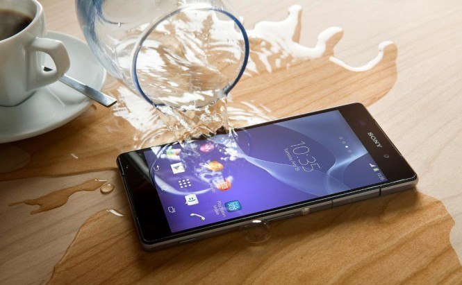 Unsinkable: 5 Waterproof Smartphones