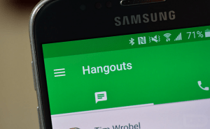 Google updates its Hangouts app with a "Quick Reply" feature